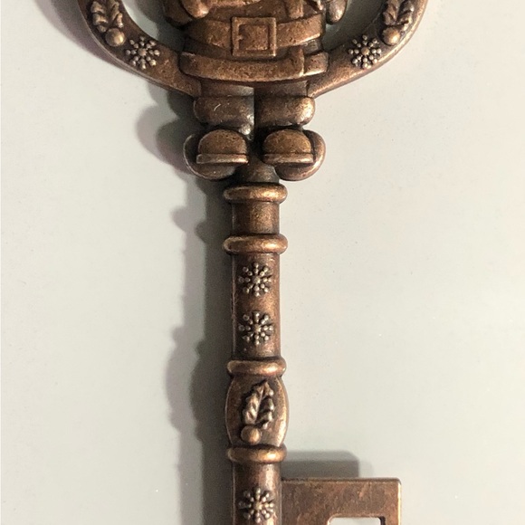 Santa's Magic Key Set with Tags - Picture 7 of 9